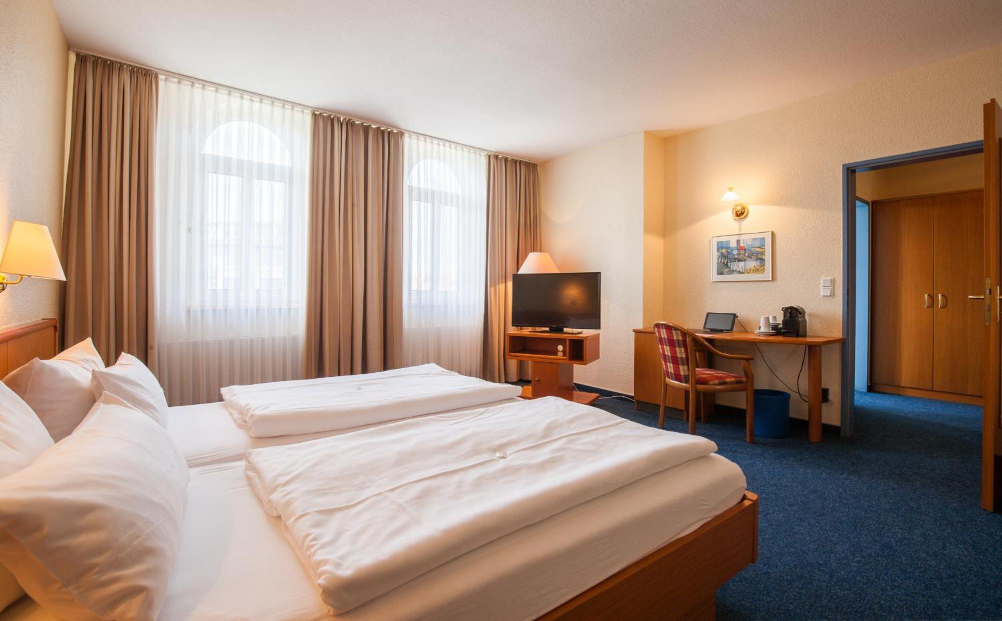 Sure Hotel By Best Western Wilhelmshaven City Exterior foto